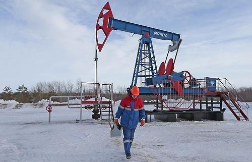 러, OPEC 감산 합의 불구 2017~19년 예산안에 유가 40달러 상정 - 연합뉴스