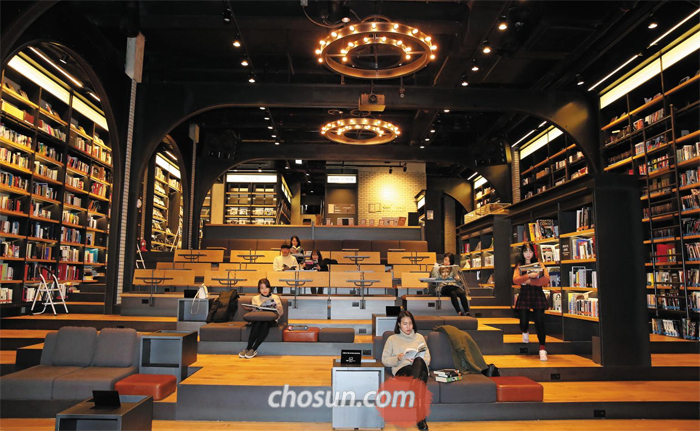 명동시네마 이미지