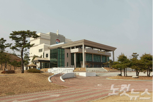 씨제이 씨지브이(주) 이미지