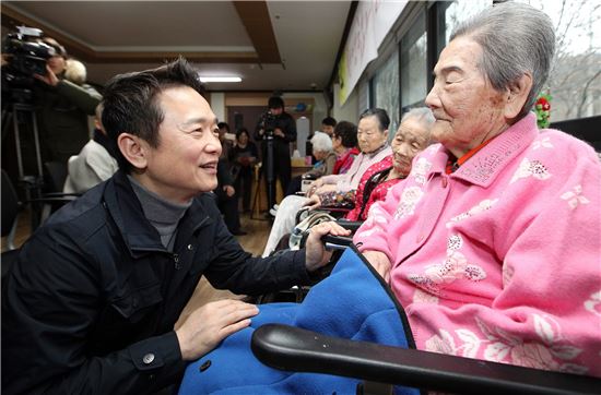 남경필, 日 위안부 피해자 만나