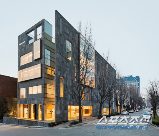 공간에반하다 이미지