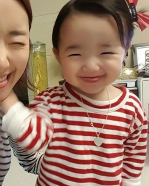 함께가는 여인들 이미지