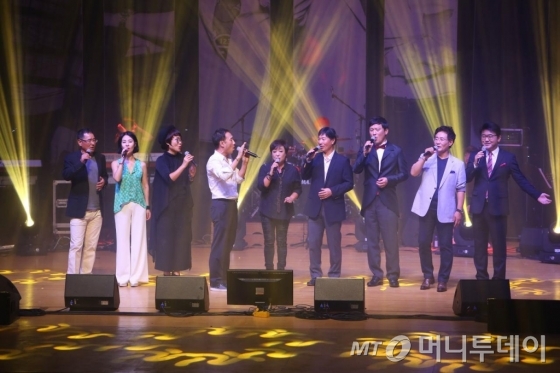 콘서트7080노래클럽 이미지