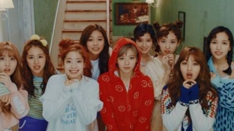낙낙(Knock Knock) 이미지