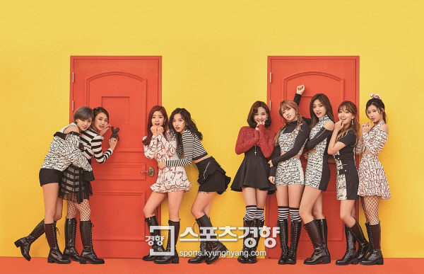 낙낙(Knock Knock) 이미지