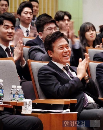 패기통신 이미지