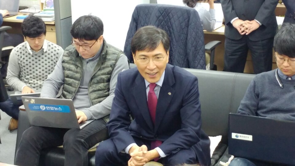 안희정 