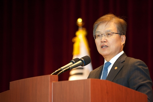 최양희 장관, 공무원 정치적 중립·공직기강 확립 주문 - 연합뉴스