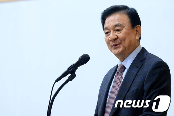 홍석현 