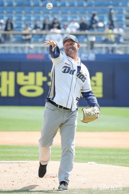 브렛 이미지