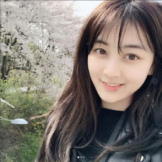 예쁘네 이미지
