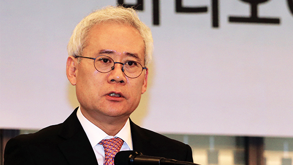 박 전 대통령의 자택을 구입한 것으로 알려진 홍성열 마리오 아울렛 회장.