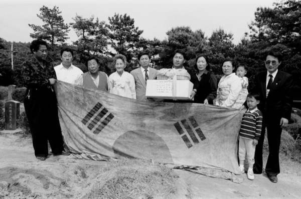 일구구칠 이미지