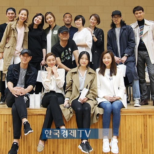 코스메틱퍼블릭 이미지