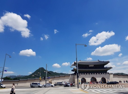 흰구름 이미지