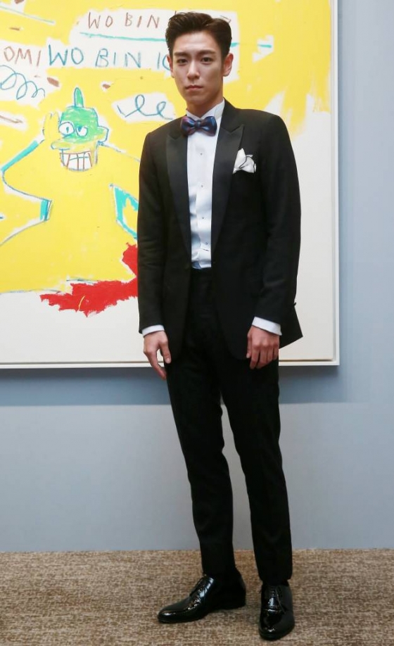 탑 이미지