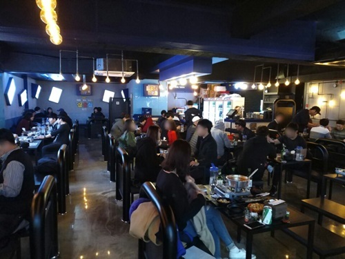 삼오칠싸롱 이미지