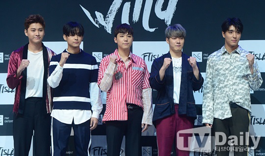 텐이어즈(10 years) 이미지