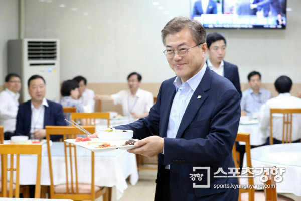 직원식당1 이미지