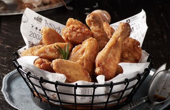 교촌치킨 이미지