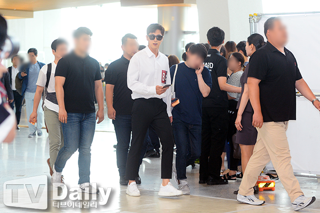윤호 이미지