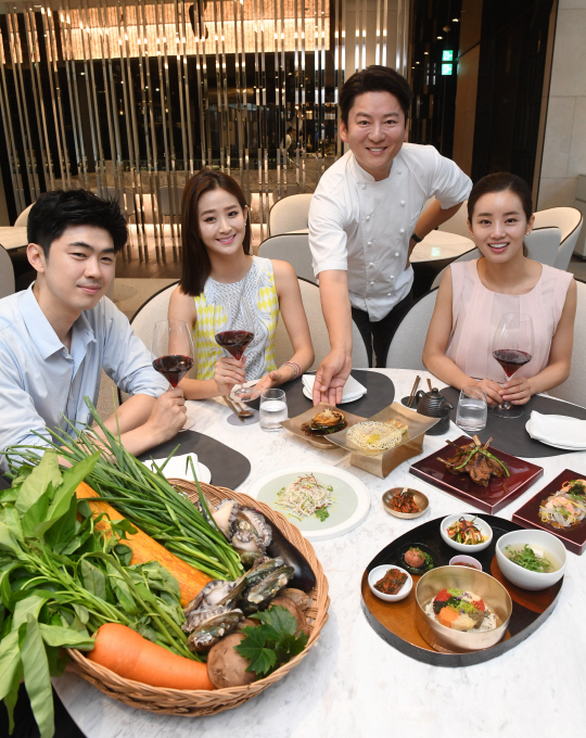 홍시F&B 이미지