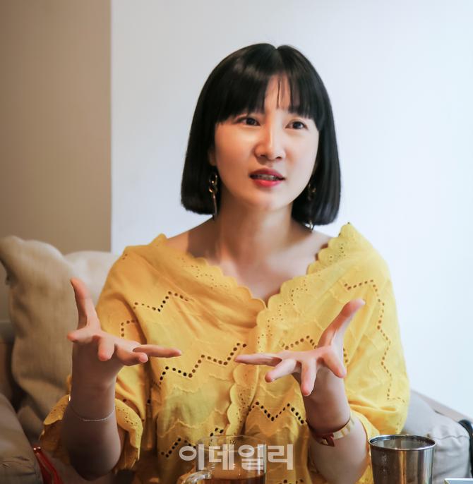 꽃꼬즌미스김 이미지