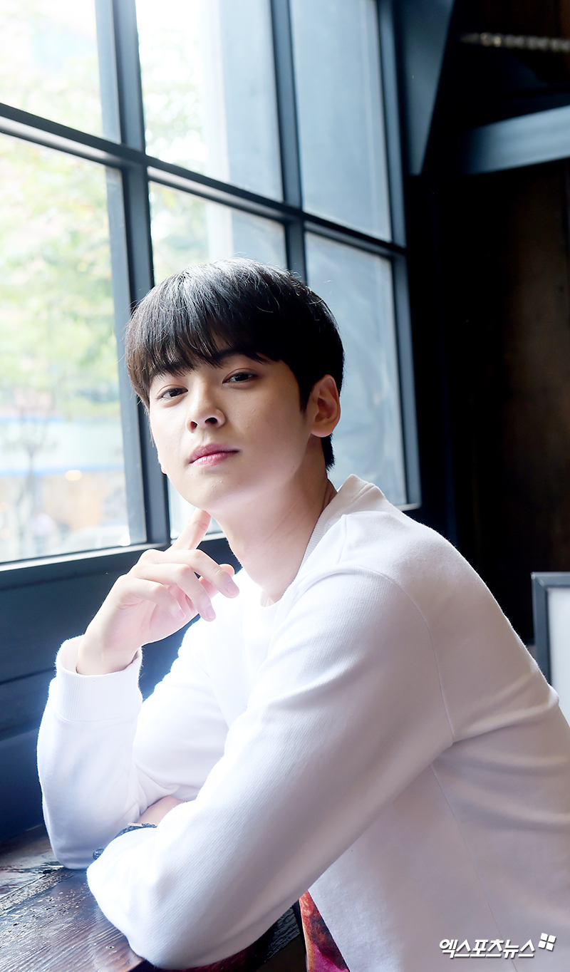 아스트로라운지 이미지