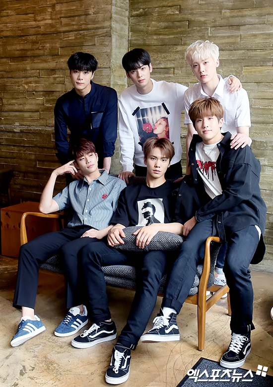 아스트로라운지 이미지