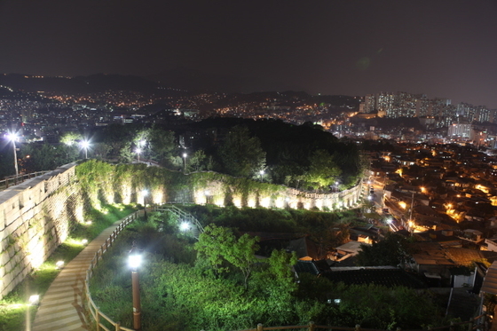 달빛 이미지