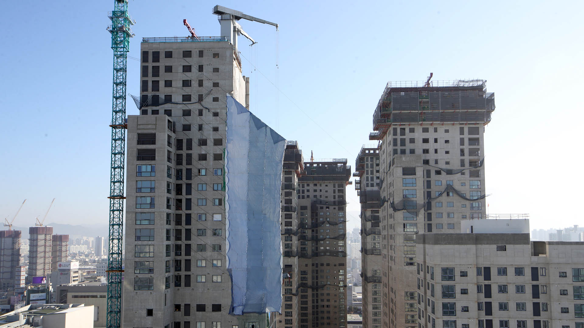 광주 붕괴 아파트 3월 철거 시작…국내 최초 사례