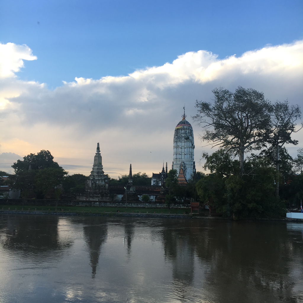 테이블 소개 이미지