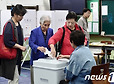 대선투표율 오전7시 현재 2.5%, 105만명 투표…순조롭게 출발 | 인스티즈