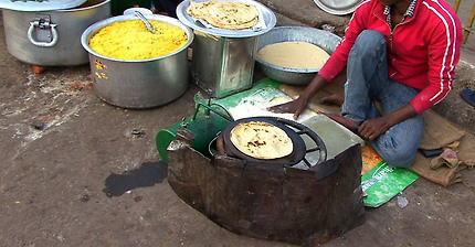 Indian Street Food in Old Delhi - Gali Paranthe Wali, Naan Bread and Spice Market