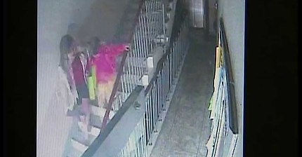 2004년도에 괴한으로부터 아이를 구한 여중생 | 인스티즈