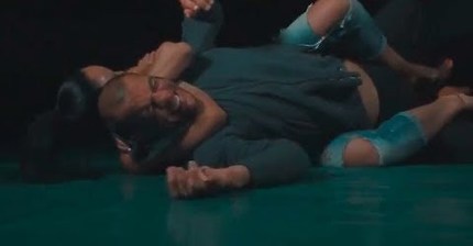 "그렇게 입고 다니니까 당하지”라는 를 발라버리는 사이다 광고 | 인스티즈