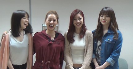 인사하다가 빵 터진 걸스데이 | 인스티즈