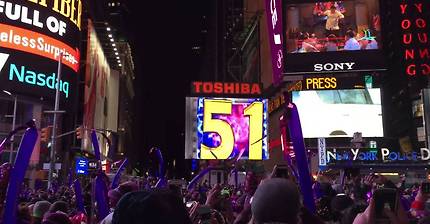 뉴욕 타임스퀘어 새해 카운트다운 | 인스티즈