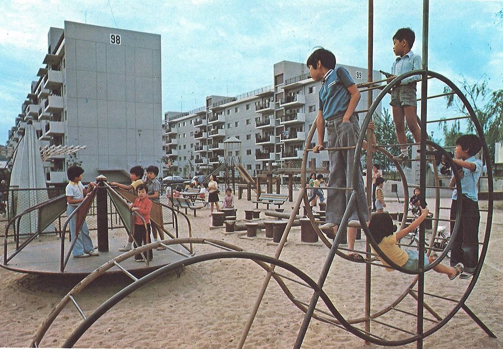 R6AUnI6.jpg