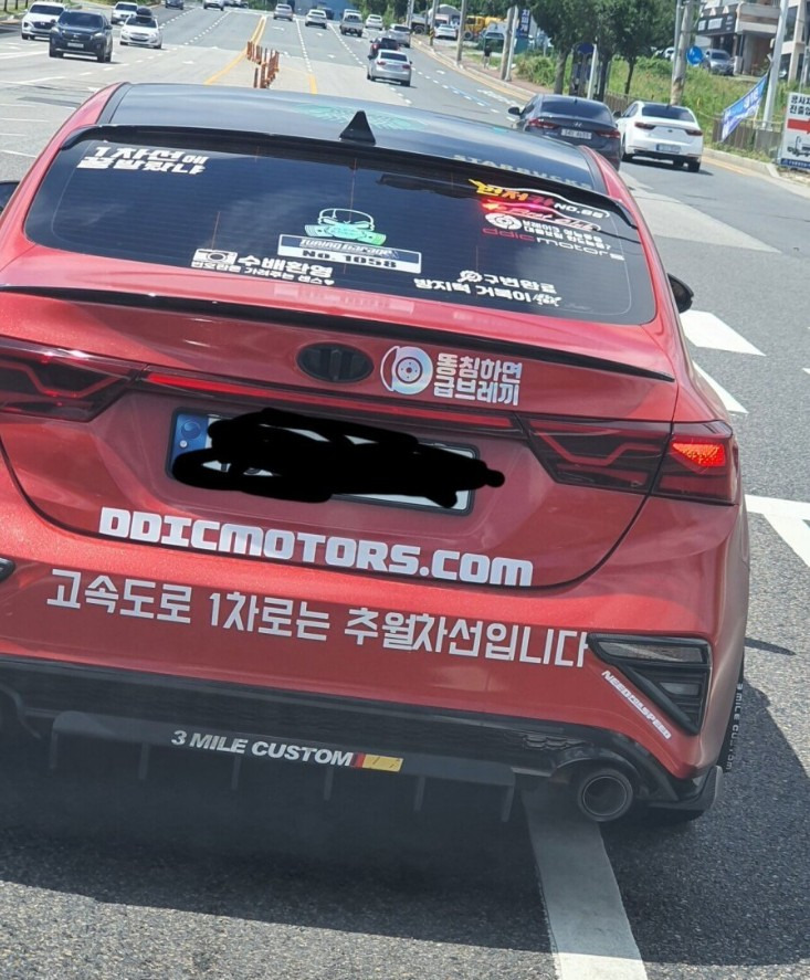 UsdgMs9.jpg