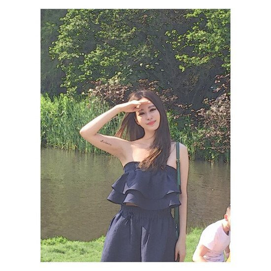 문신 많은 예슬이