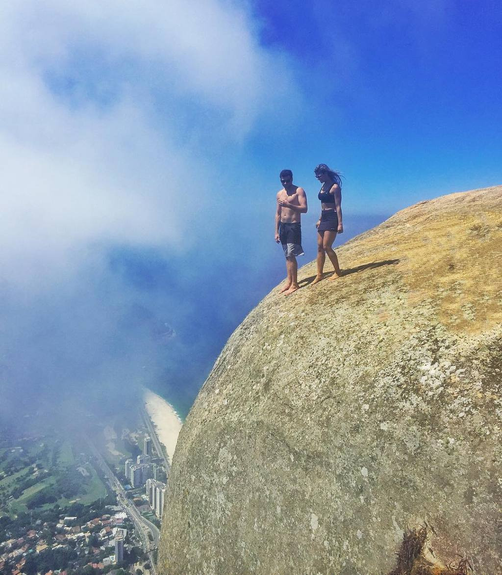 2112704A5710A64A0CE8E3