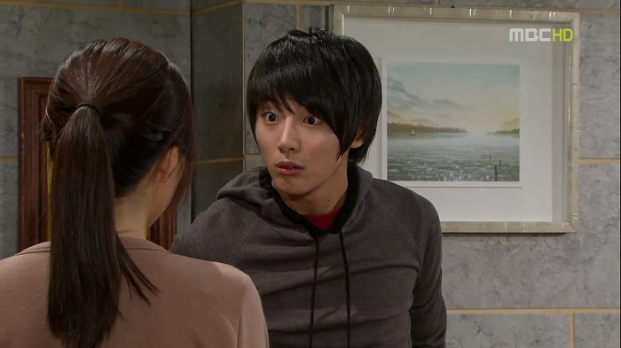 2137864853AFBAB4090CEA