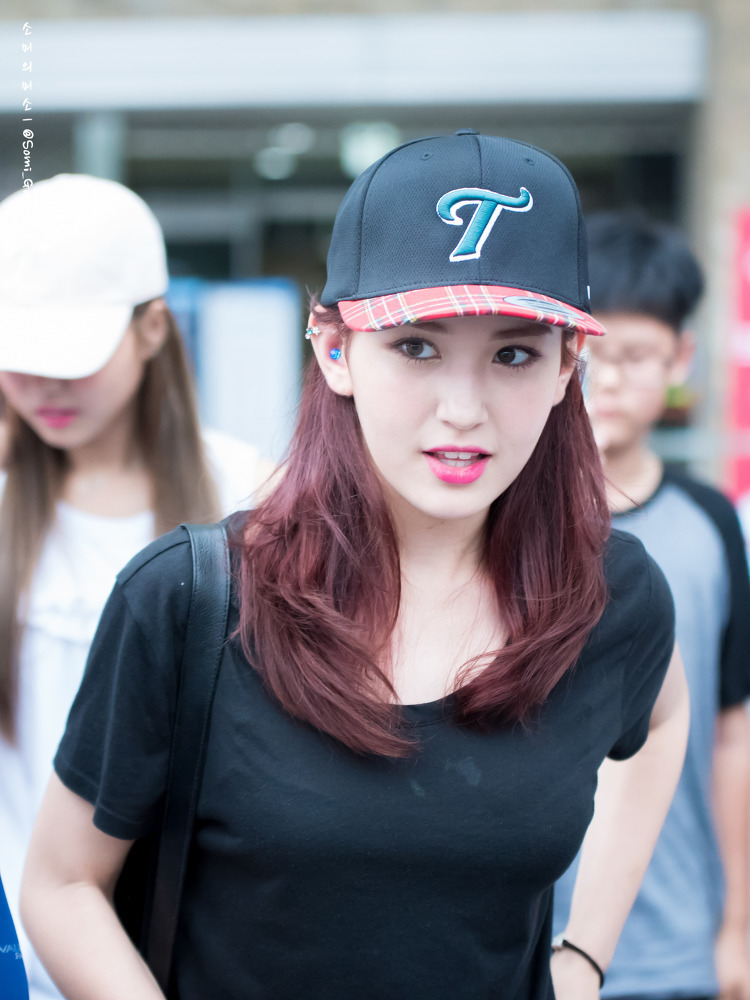 2506794257945BAF03251F