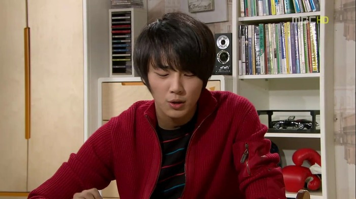 257D593F53D741812F2FF6