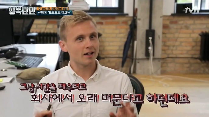 99B9A63359DB576A27111D