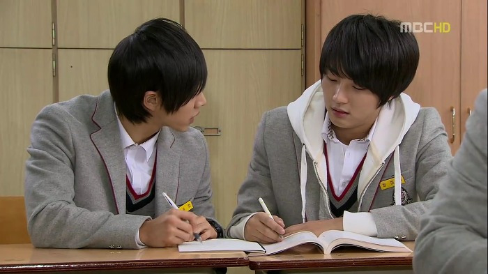 2238FB5053D7407832BEFC