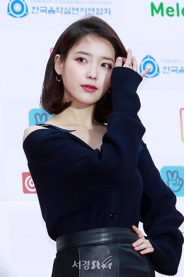 아이유, 2018 가온차트 K-POP 어워드 | 인스티즈