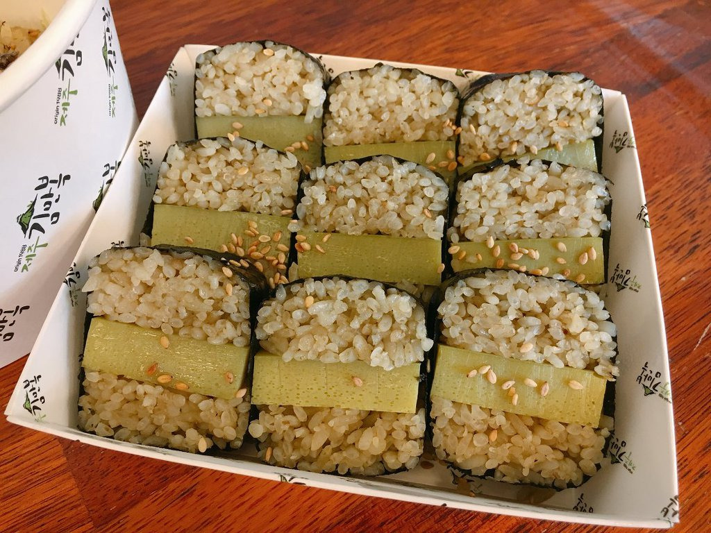 99E9CA4F5AFE71AE3F0DAD