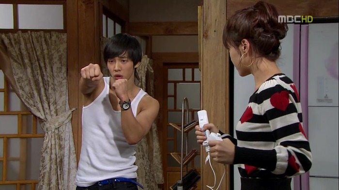 2128DA4F53AFBA2A2F1407